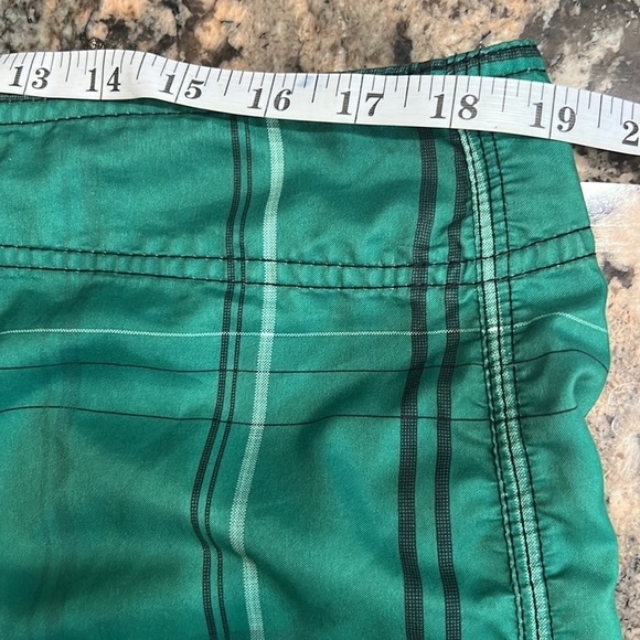 ONeill board shorts/swim Black, Green, Yellow SZ 38 - Picture 8 of 9